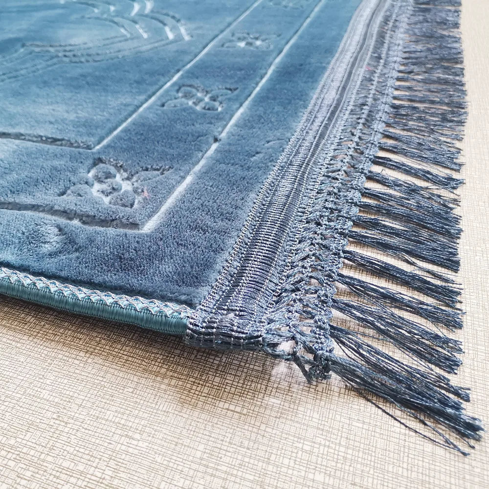 Deluxe Soft Muslim Prayer Carpet